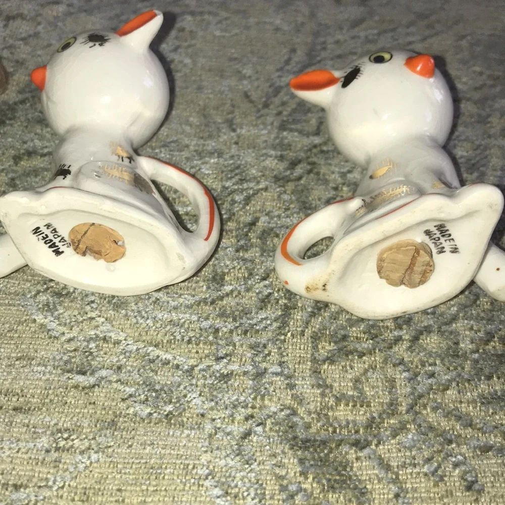 Japan Vintage MCM 1960’s Salt and Pepper Set Orange and Gold Cat Figurines